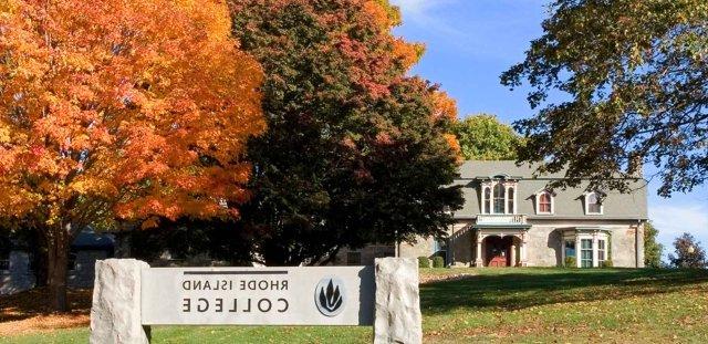 fall exterior photo of the Forman Center